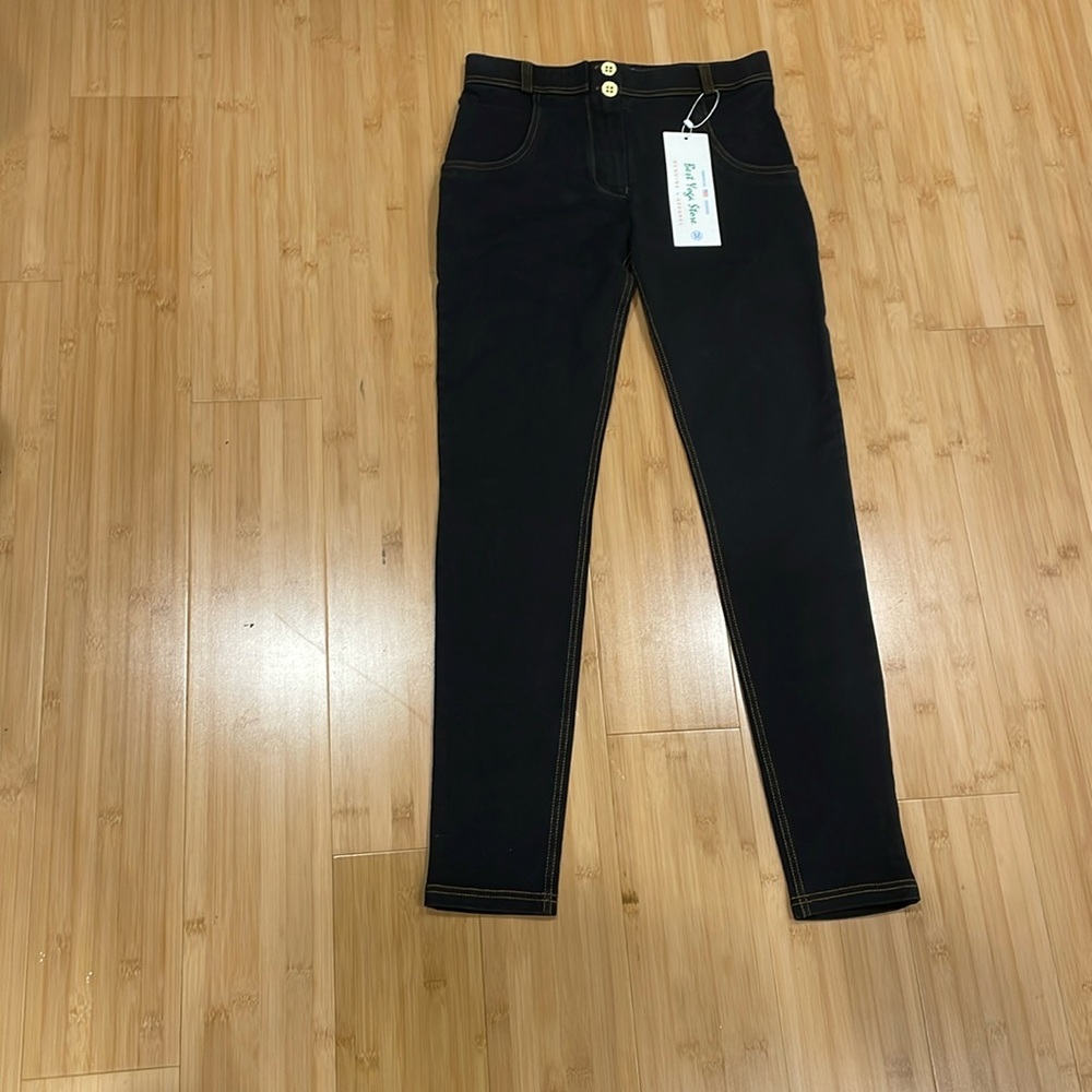 Best by yoga denim hiney trainer